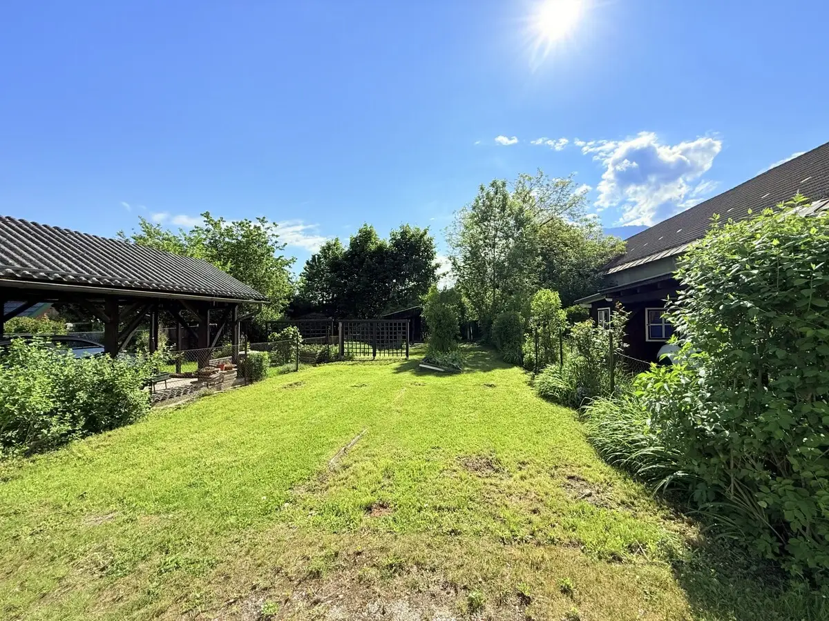 Großzügige Gartenwohnung mit Hauscharakter in Ferlach – 136 m² Wohnfläche und 310 m² Garten – Bild 1