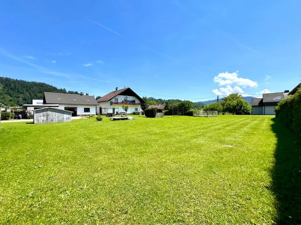 Großzügiges Grundstück mit sanierungsbedürftigen Haus in der Gemeinde Velden am Wörthersee – Bild 2