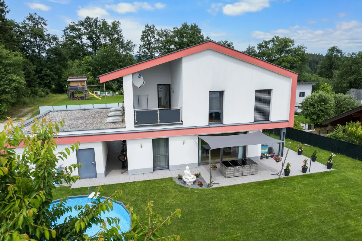 Sonniges Einfamilienhaus in Stadtnähe – Bild 1