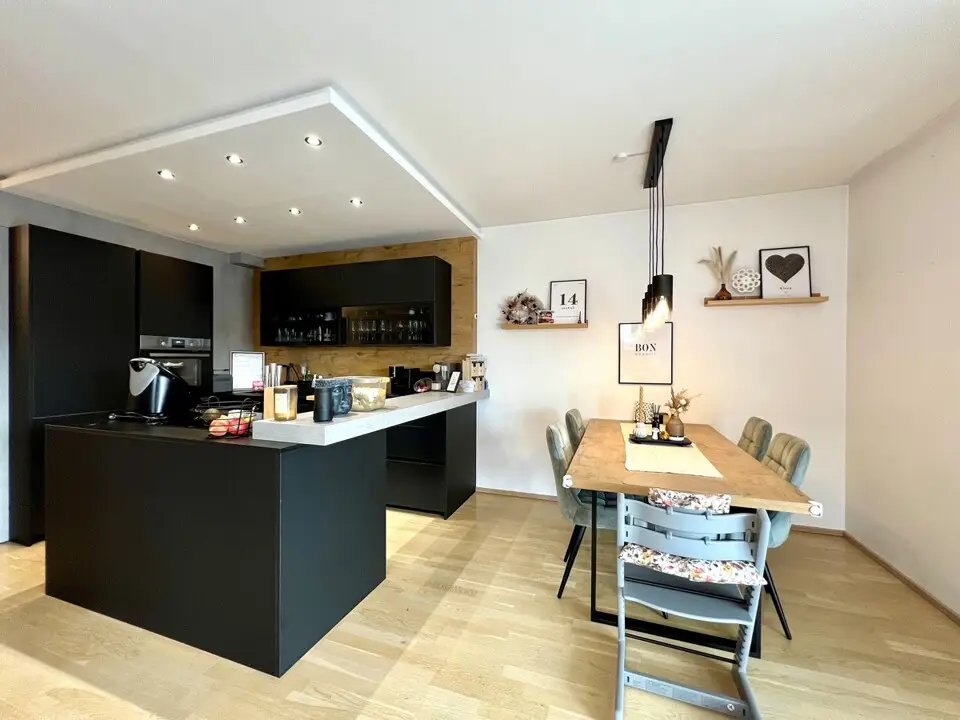 Hochwertige 3 Zimmer Wohnung in ausgezeichneter Lage – Bild 4