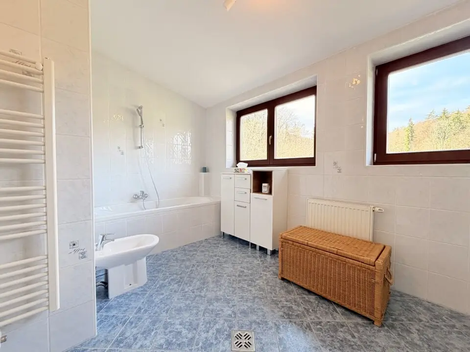 Erholsame Auszeit am Wörthersee – Ruhige Wohnung direkt am Golfplatz mit Garten & Seenähe – Bild 8