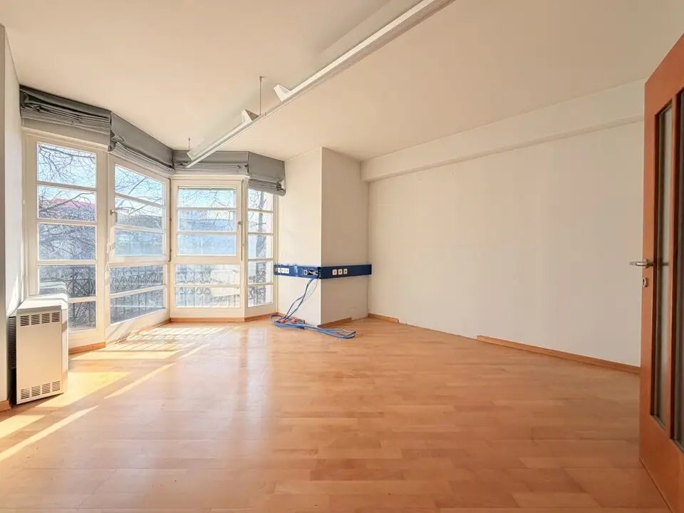 Zentrale, vielseitig nutzbare Büro- und Wohnfläche in Villach mit Drau-Blick – Bild 4