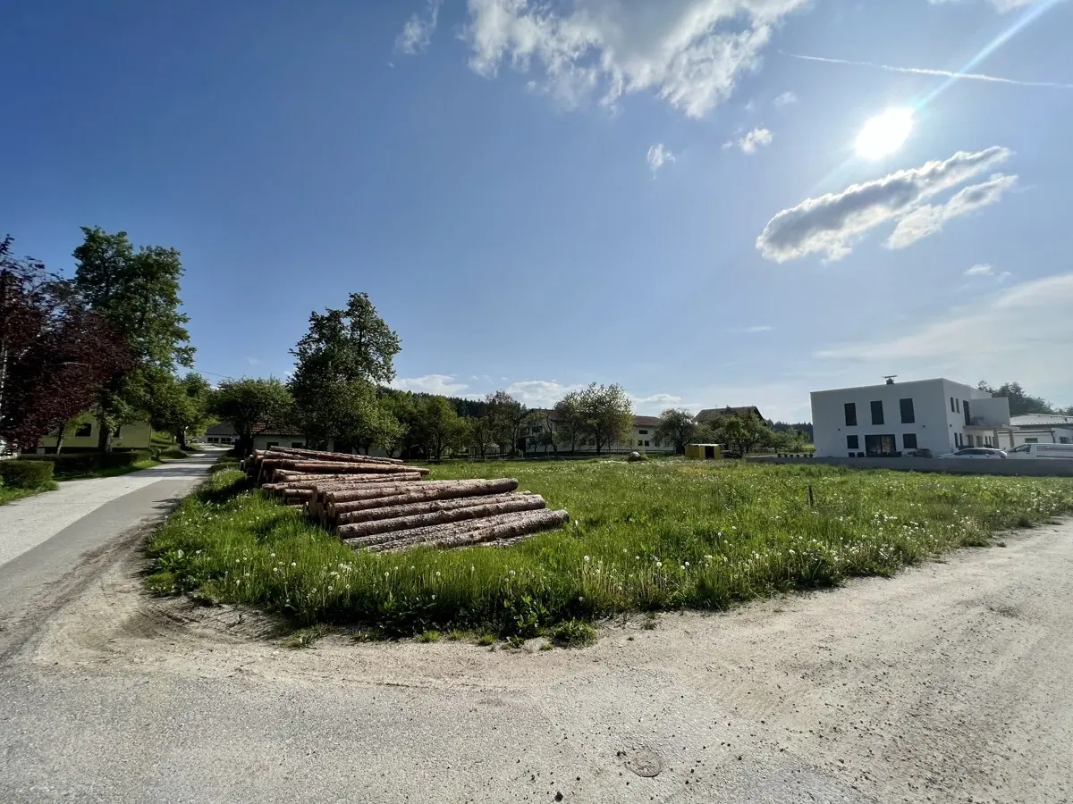 Grundstück (2)