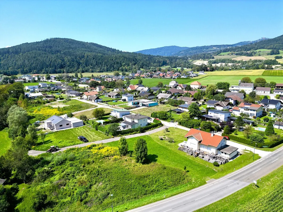 Sonniges Grundstück in Pischeldorf – Bild 1