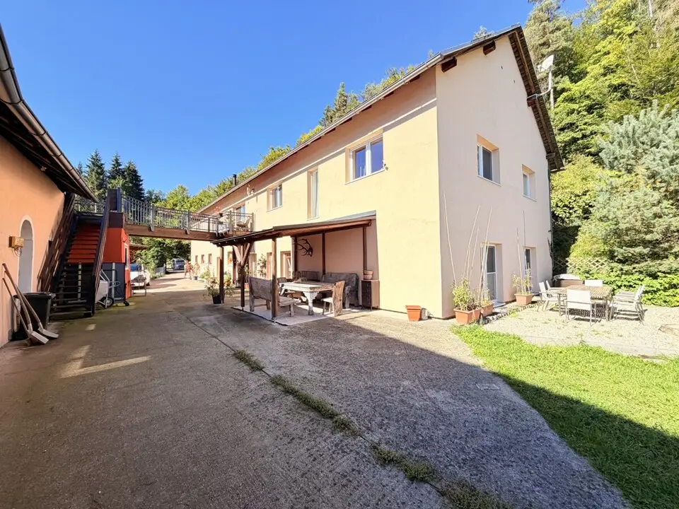 Absolute Ruhelage im Keutschacher Seental – Bauernhaus mit Pferdehof & 3 ha Grund – Bild 7