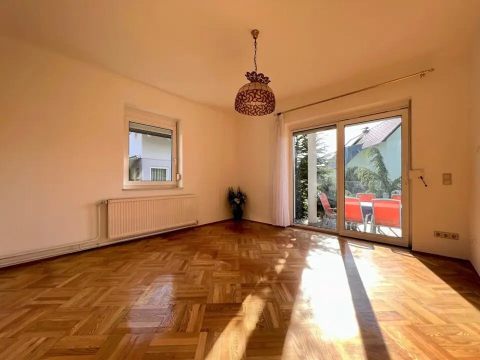 Zimmer / EG