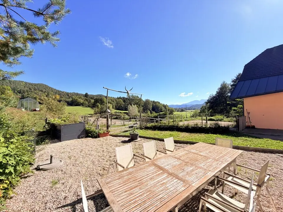 Absolute Ruhelage im Keutschacher Seental – Bauernhaus mit Pferdehof & 3 ha Grund – Bild 29